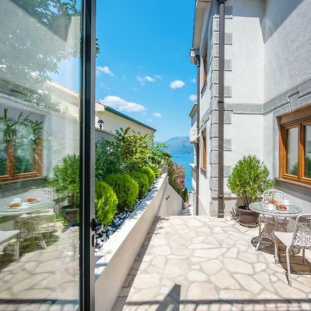Santorini Apart Hotel Krasići Dış mekan fotoğraf