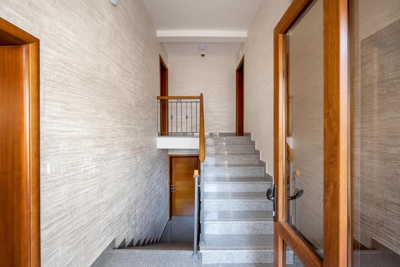 Santorini Apart Hotel Krasići Dış mekan fotoğraf