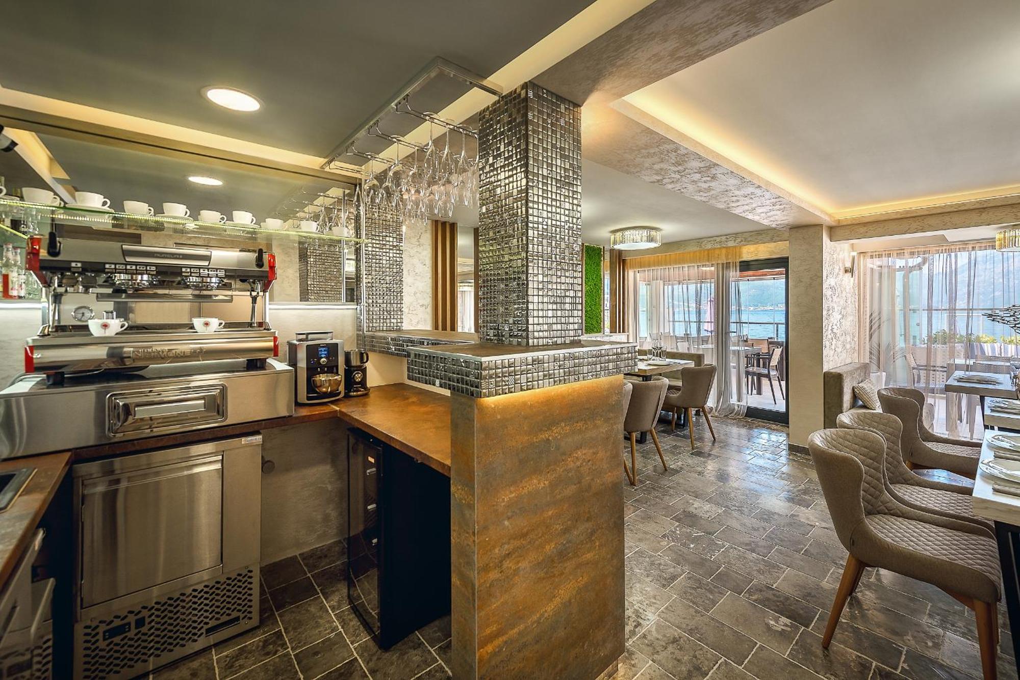 Santorini Apart Hotel Krasići Dış mekan fotoğraf