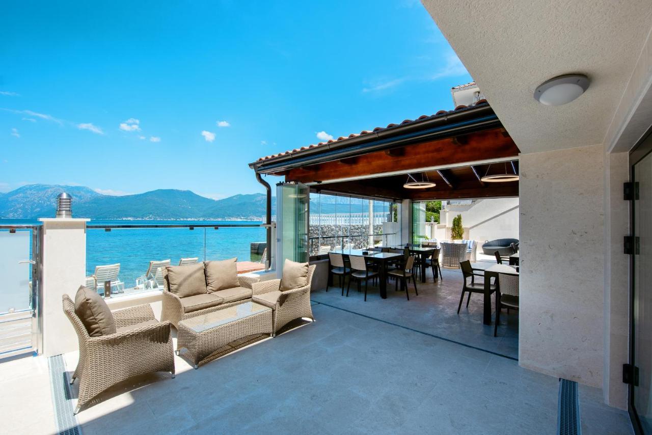 Santorini Apart Hotel Krasići Dış mekan fotoğraf