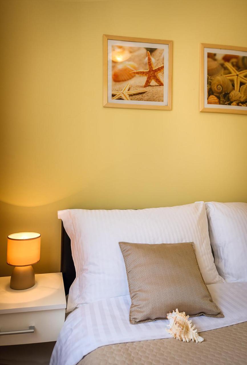 Santorini Apart Hotel Krasići Dış mekan fotoğraf