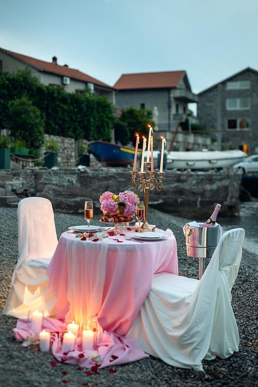 Santorini Apart Hotel Krasići Dış mekan fotoğraf