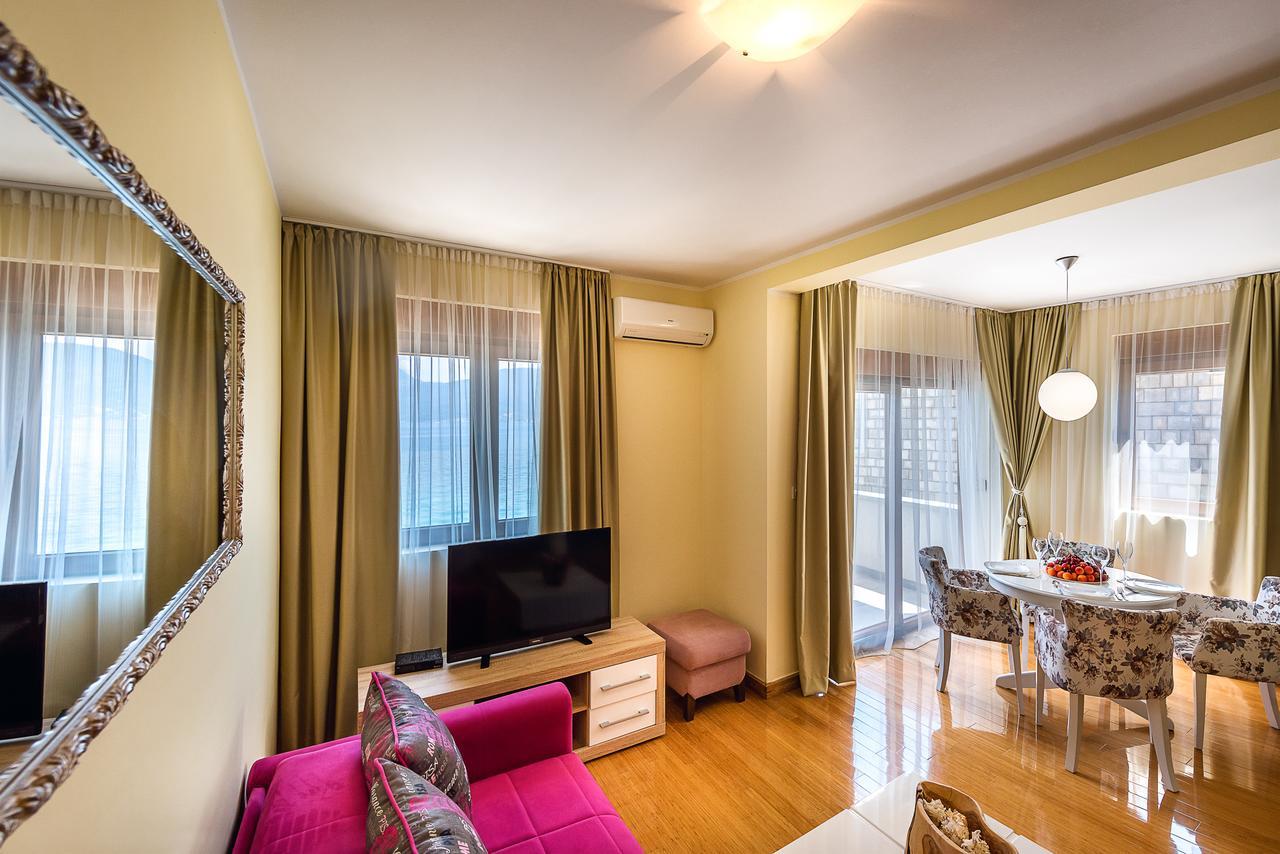 Santorini Apart Hotel Krasići Dış mekan fotoğraf