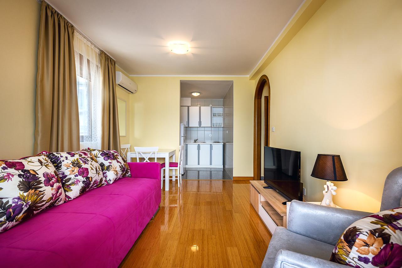 Santorini Apart Hotel Krasići Dış mekan fotoğraf
