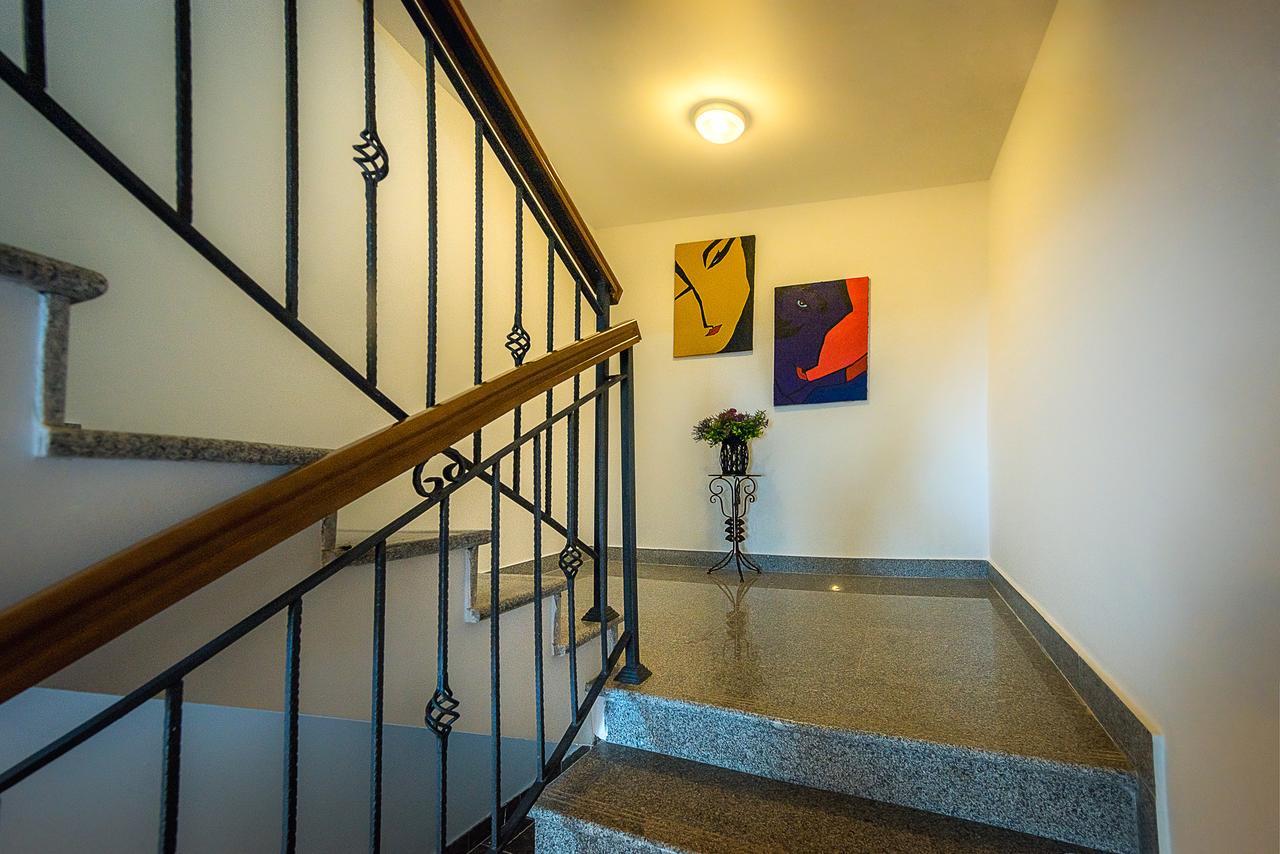 Santorini Apart Hotel Krasići Dış mekan fotoğraf
