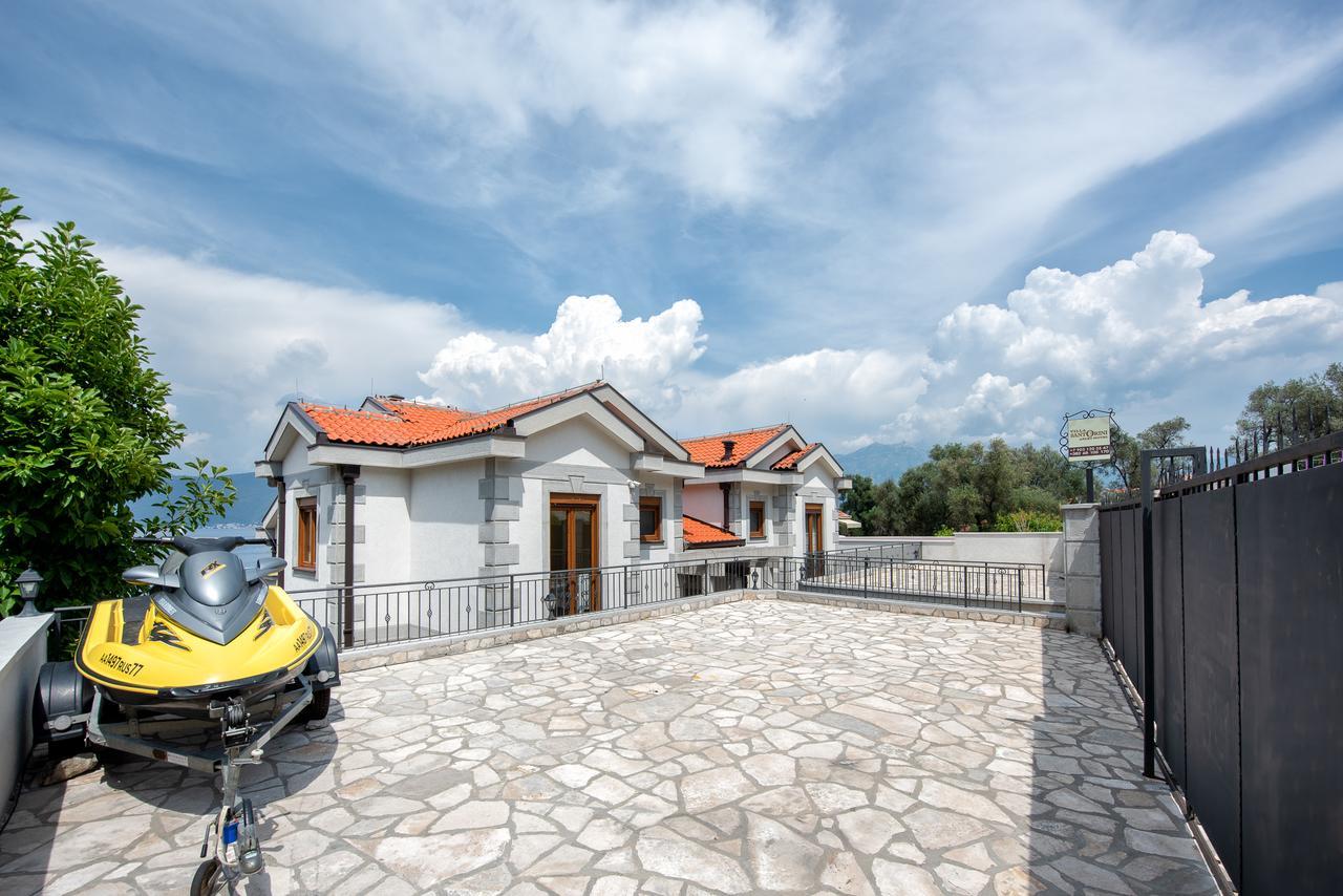 Santorini Apart Hotel Krasići Dış mekan fotoğraf